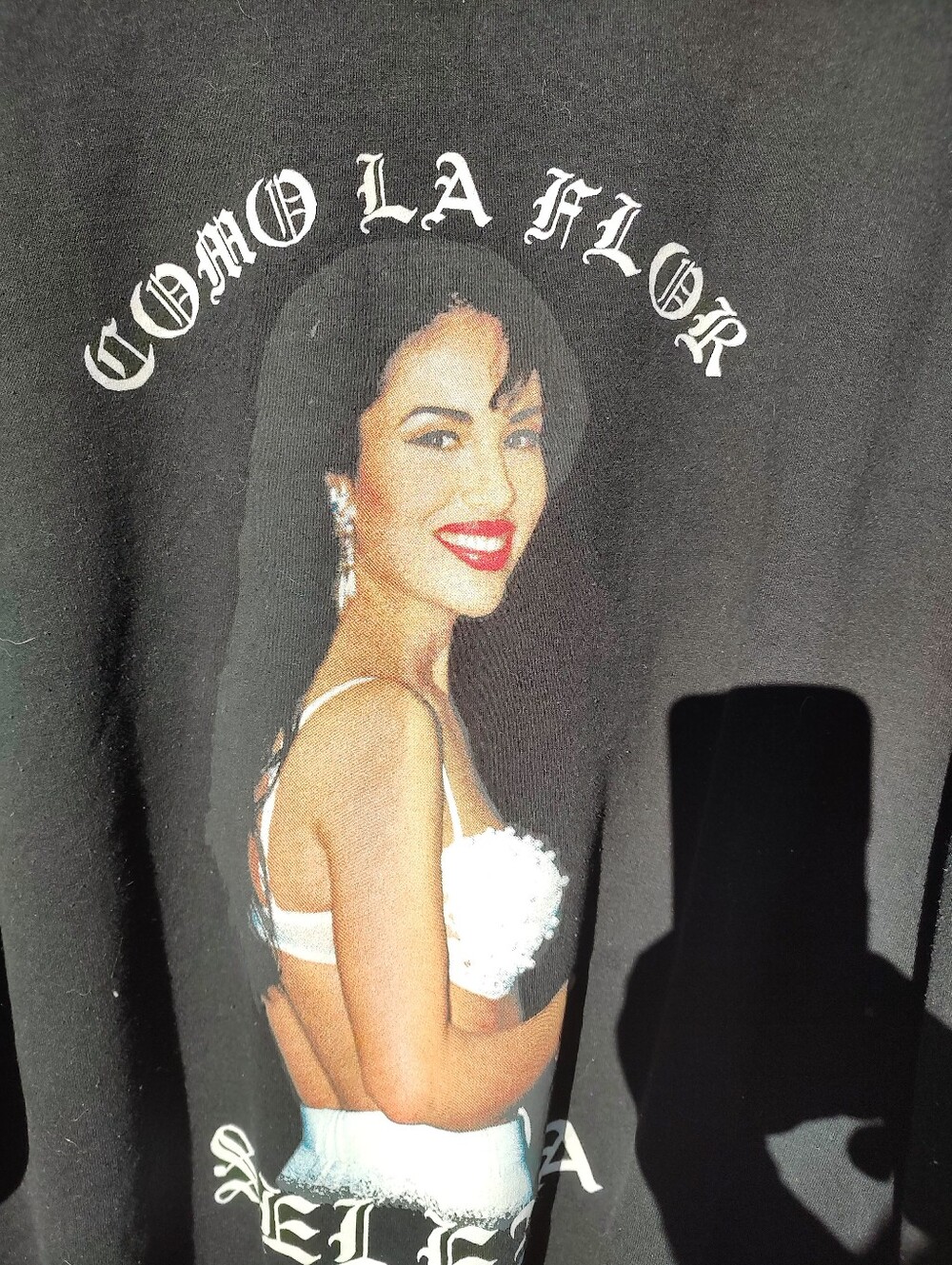 Selena Black Selena 'Como La Flor' Graphic Sweatshirt Plus Size 3XL - Picture 7 of 10